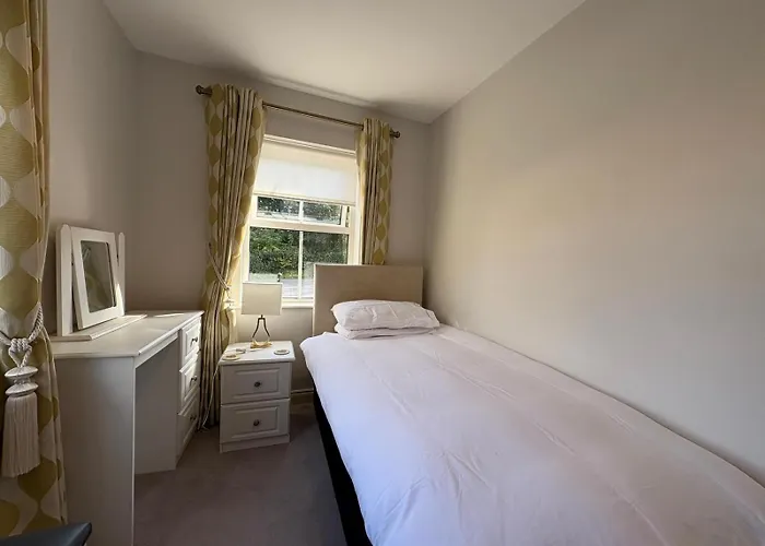 Connollys Doohamlet Castleblayney 3*
